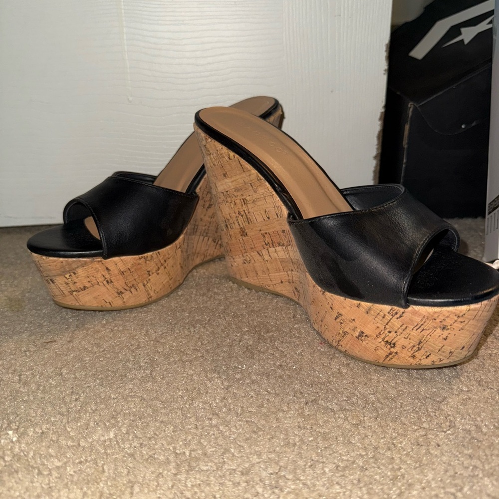 Bamboo Black Wedge Sandals
